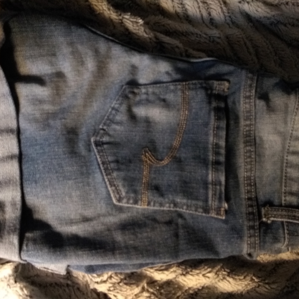 Mid Rise Denim Shorts - Picture 2 of 4
